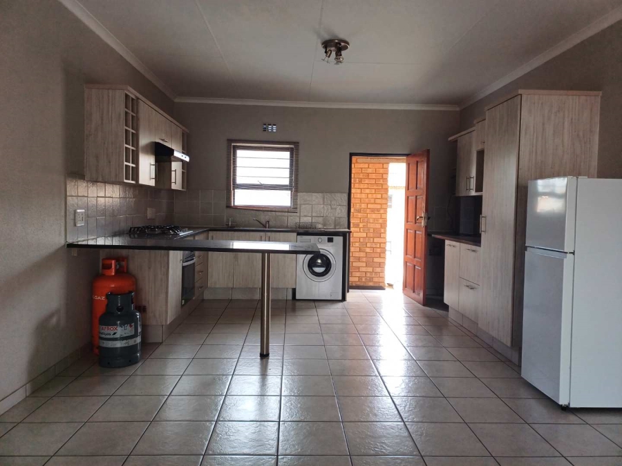 3 Bedroom Property for Sale in New Market Gauteng