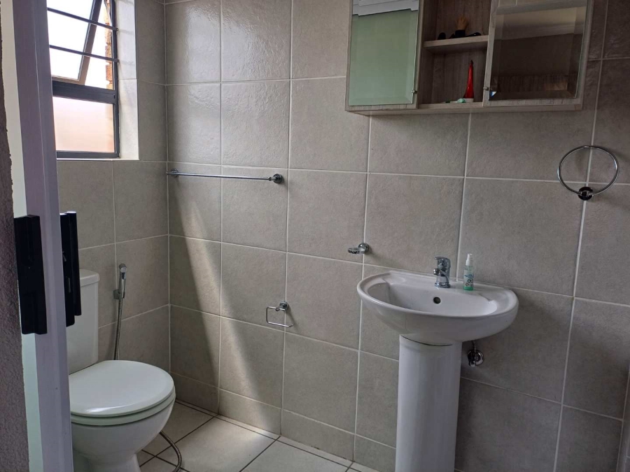 3 Bedroom Property for Sale in New Market Gauteng