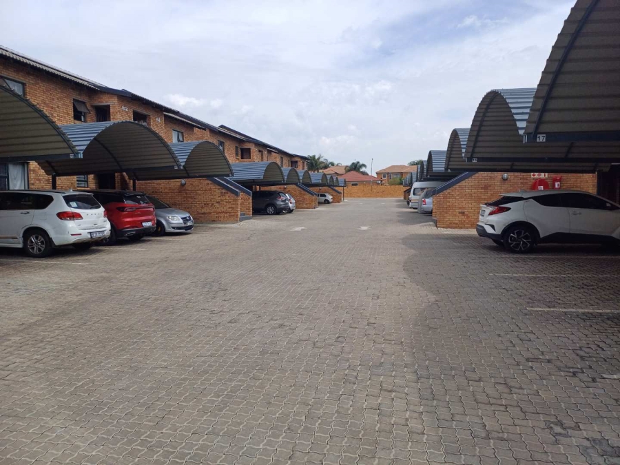 3 Bedroom Property for Sale in New Market Gauteng