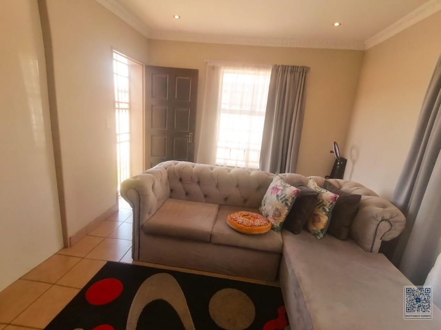 2 Bedroom Property for Sale in Thatch Hill Estate Gauteng