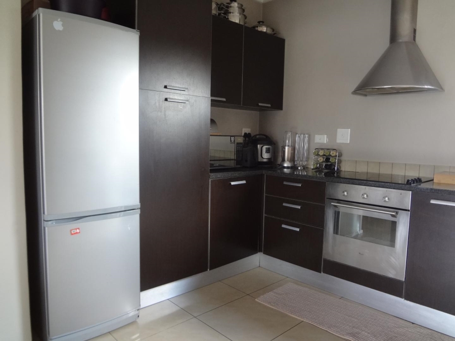 To Let 2 Bedroom Property for Rent in Fourways Gardens Gauteng