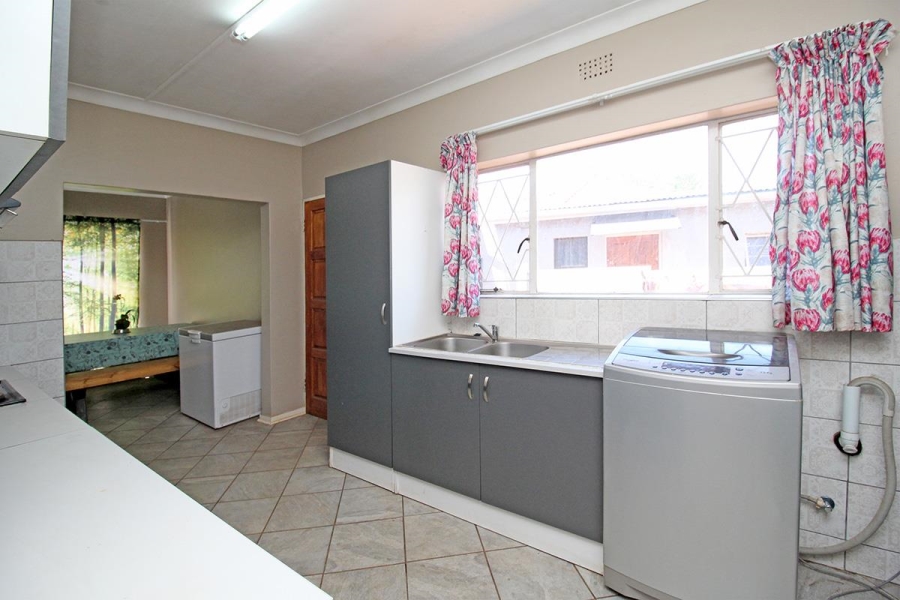 To Let 4 Bedroom Property for Rent in Eastleigh Gauteng