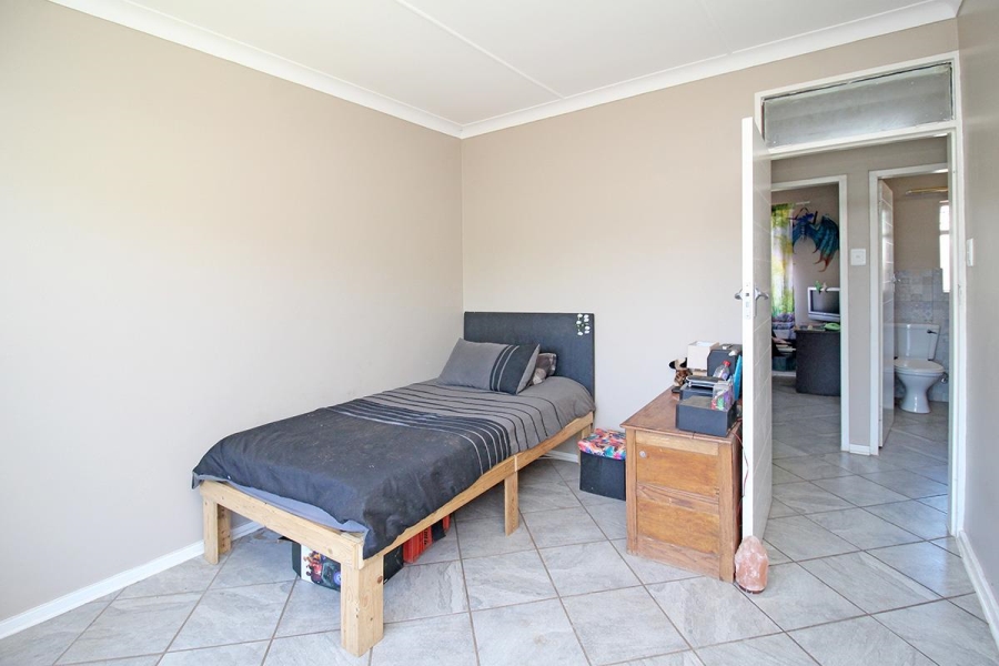 To Let 4 Bedroom Property for Rent in Eastleigh Gauteng