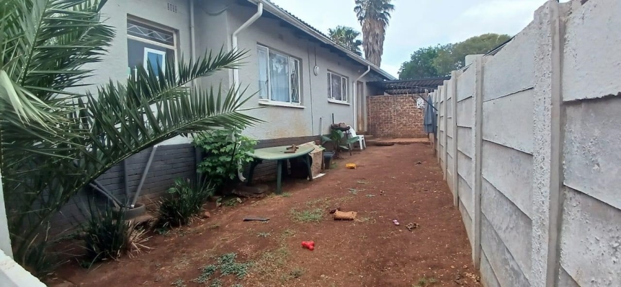 To Let 4 Bedroom Property for Rent in Eastleigh Gauteng