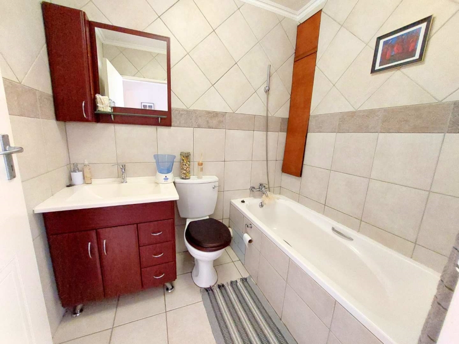 2 Bedroom Property for Sale in Morningside Gauteng