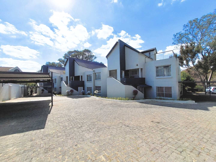 2 Bedroom Property for Sale in Morningside Gauteng