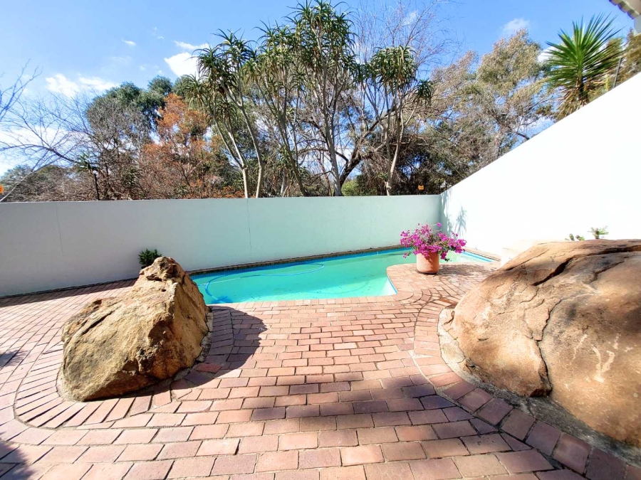 2 Bedroom Property for Sale in Morningside Gauteng