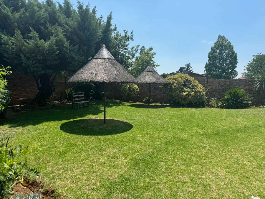 3 Bedroom Property for Sale in Brackenhurst Gauteng