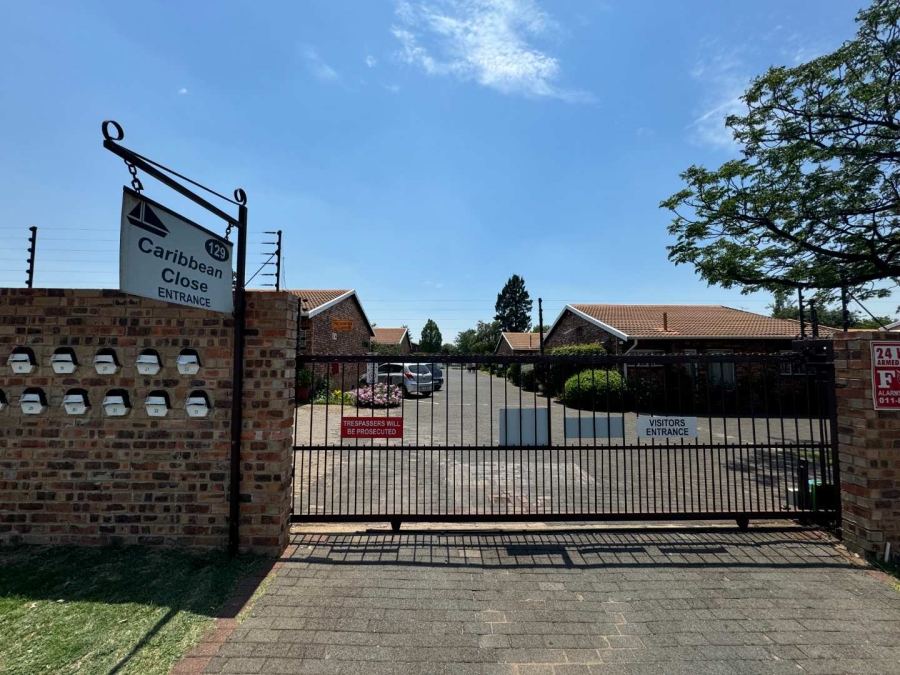 3 Bedroom Property for Sale in Brackenhurst Gauteng