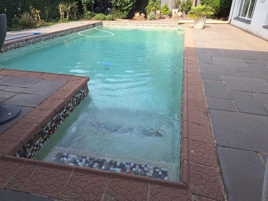 3 Bedroom Property for Sale in Farrarmere Gauteng