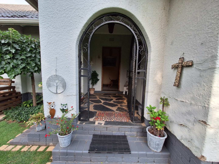 3 Bedroom Property for Sale in Farrarmere Gauteng