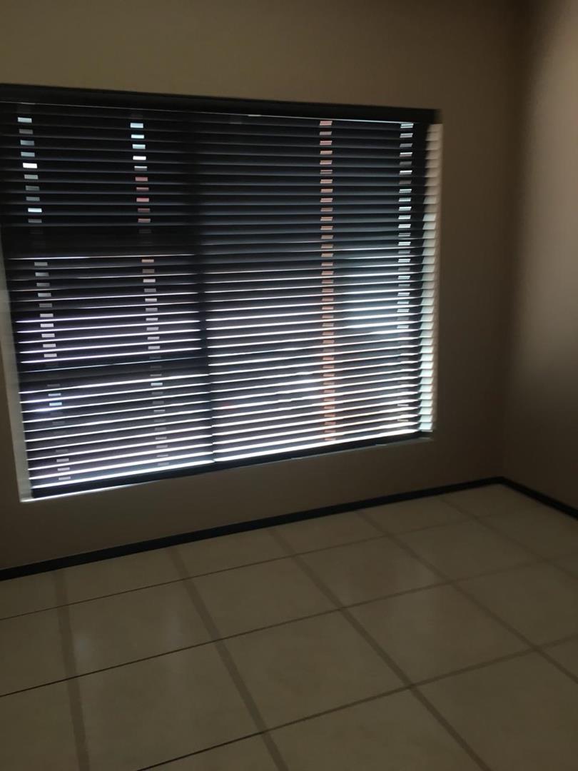 2 Bedroom Property for Sale in Greenstone Hill Gauteng