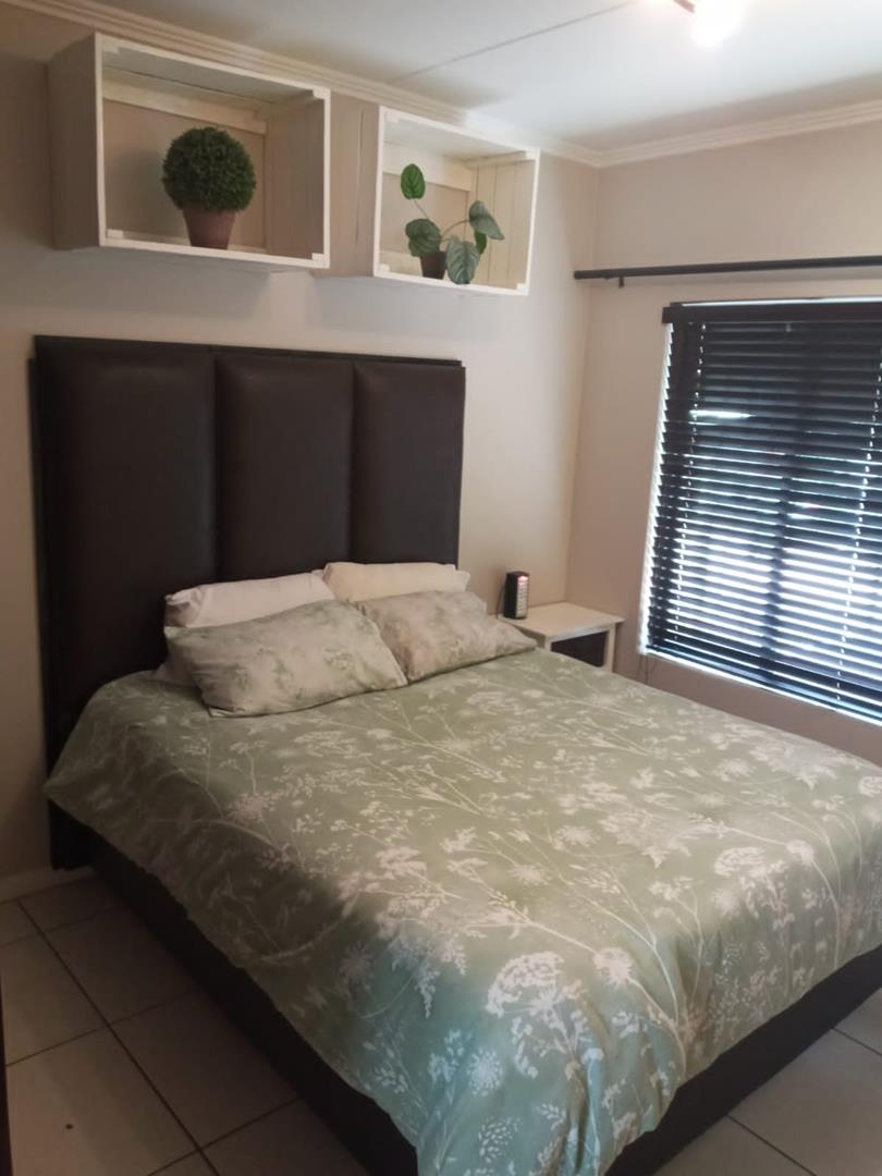 2 Bedroom Property for Sale in Greenstone Hill Gauteng