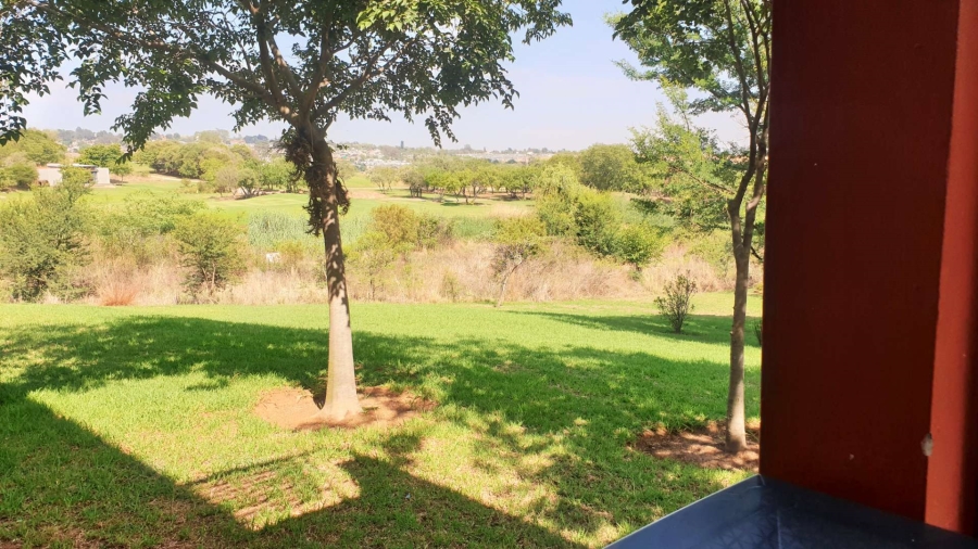 2 Bedroom Property for Sale in Jackal Creek Golf Estate Gauteng