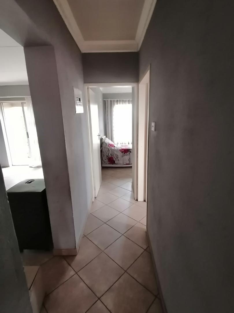 2 Bedroom Property for Sale in Birchleigh Gauteng