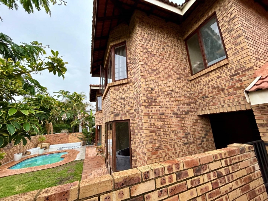 To Let 4 Bedroom Property for Rent in Silver Lakes Golf Estate Gauteng