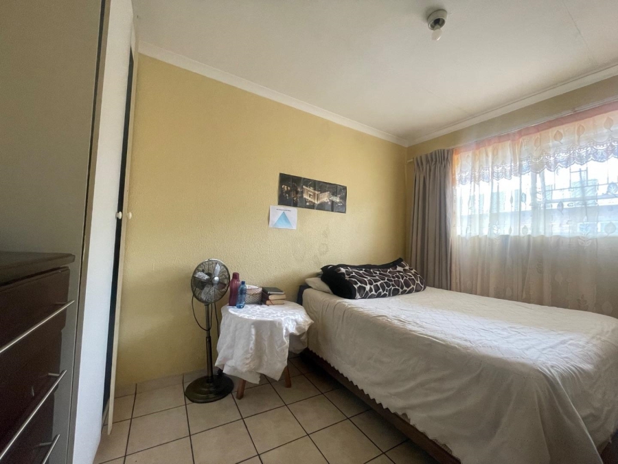 To Let 2 Bedroom Property for Rent in Kempton Park Central Gauteng