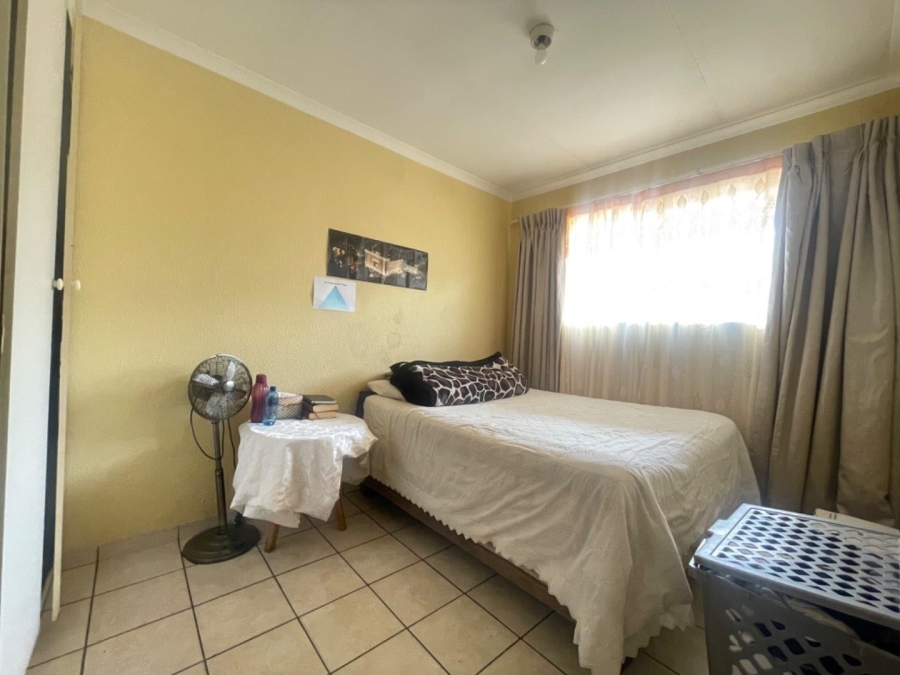 To Let 2 Bedroom Property for Rent in Kempton Park Central Gauteng