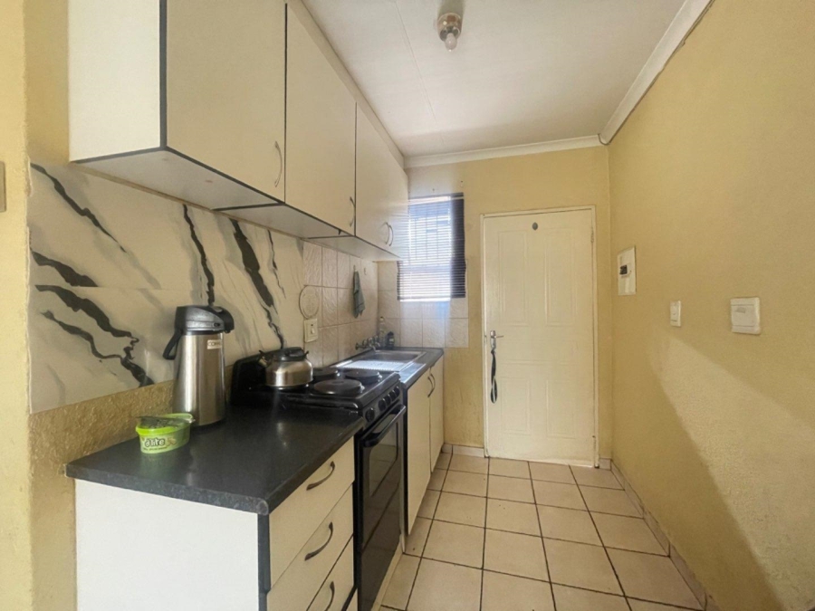 To Let 2 Bedroom Property for Rent in Kempton Park Central Gauteng