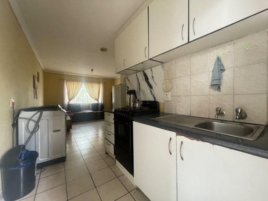 To Let 2 Bedroom Property for Rent in Kempton Park Central Gauteng