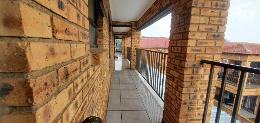 2 Bedroom Property for Sale in Florida Gauteng