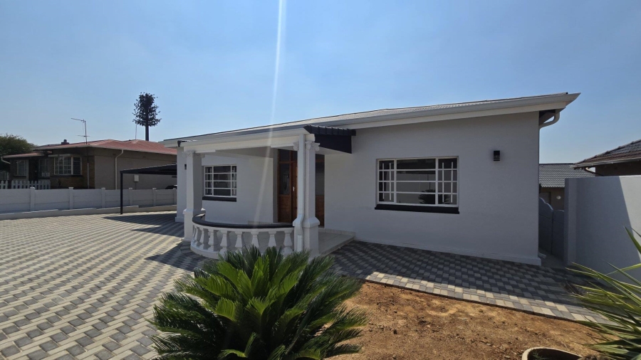 2 Bedroom Property for Sale in Florentia Gauteng