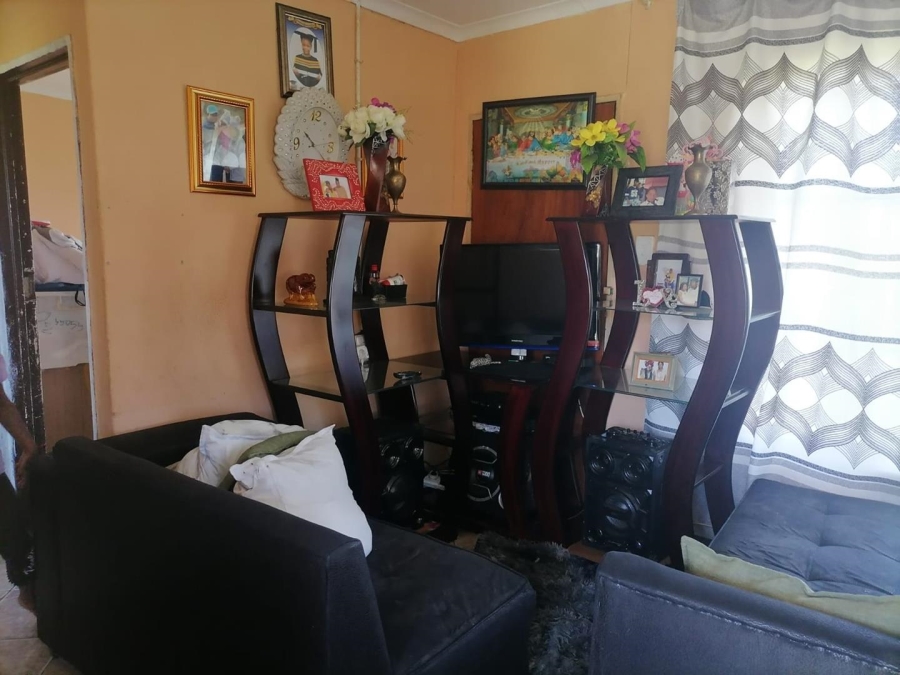 2 Bedroom Property for Sale in Lenasia South Ext 4 Gauteng