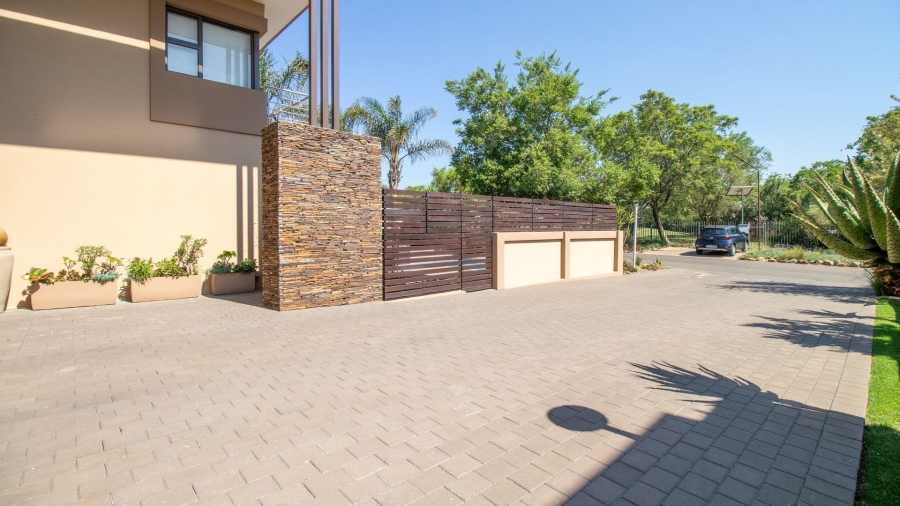 4 Bedroom Property for Sale in La Como Lifestyle Estate Gauteng