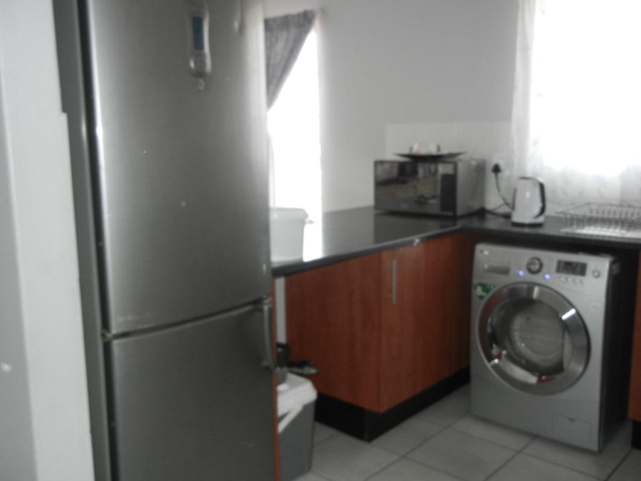 To Let 2 Bedroom Property for Rent in Castleview Gauteng