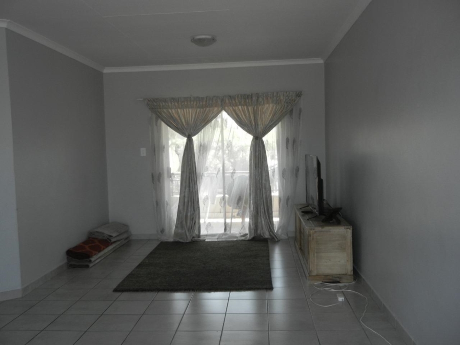 To Let 2 Bedroom Property for Rent in Castleview Gauteng