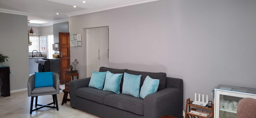 3 Bedroom Property for Sale in Brackenhurst Gauteng