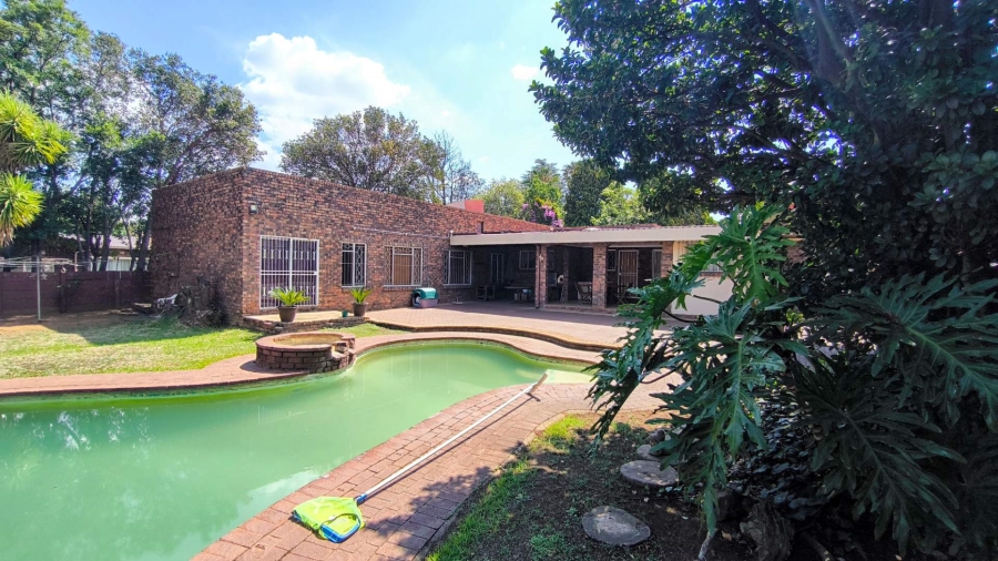 4 Bedroom Property for Sale in Brackenhurst Gauteng