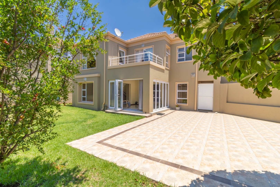 To Let 4 Bedroom Property for Rent in River Club Gauteng