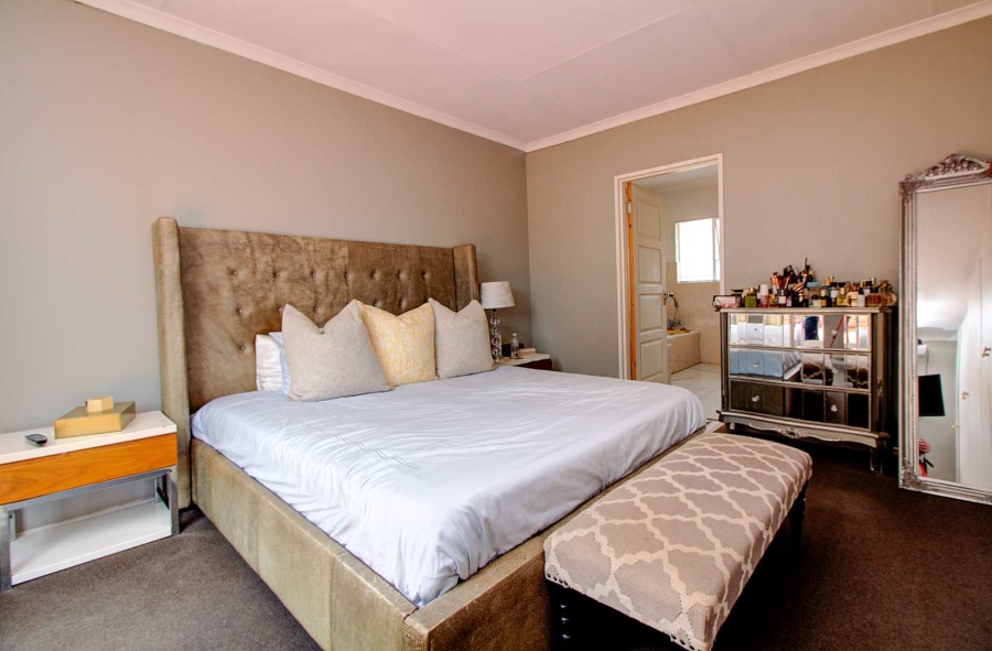 3 Bedroom Property for Sale in Wilgeheuwel Gauteng