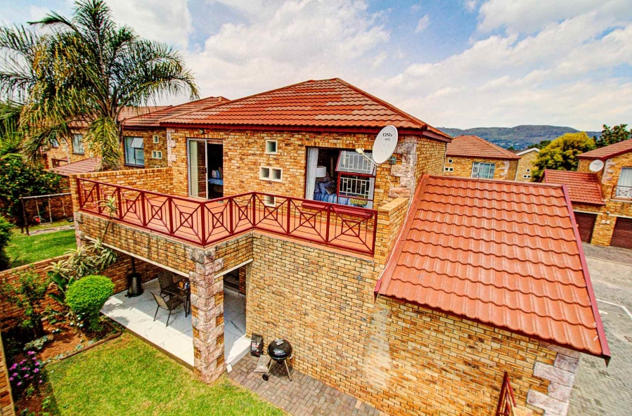 3 Bedroom Property for Sale in Wilgeheuwel Gauteng