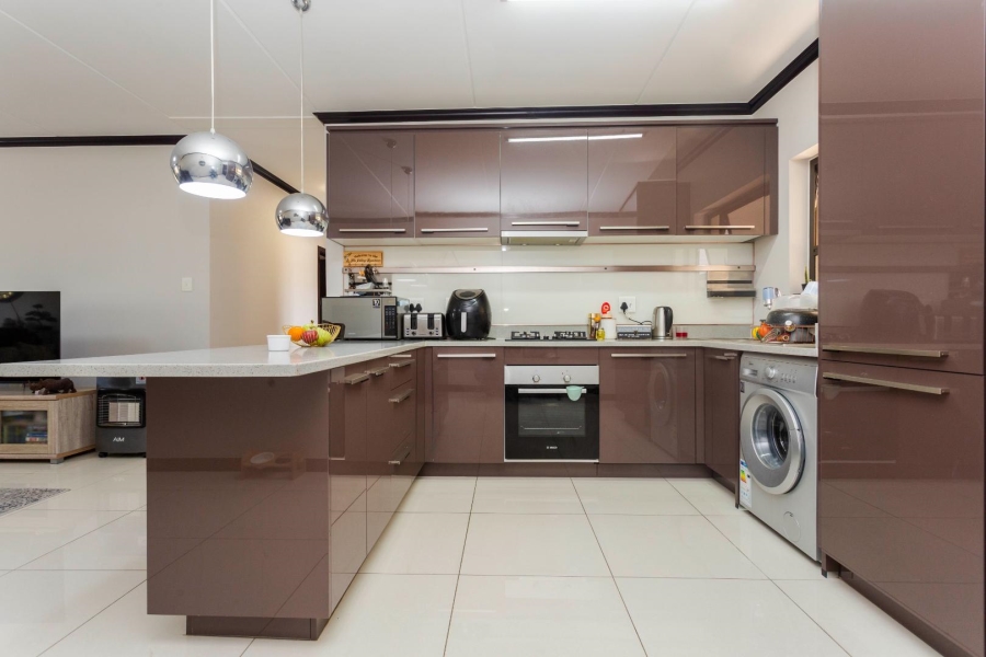 3 Bedroom Property for Sale in Fourways Gardens Gauteng