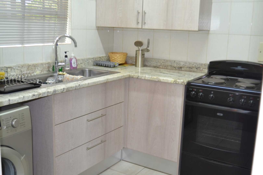 2 Bedroom Property for Sale in Woodmead Gauteng