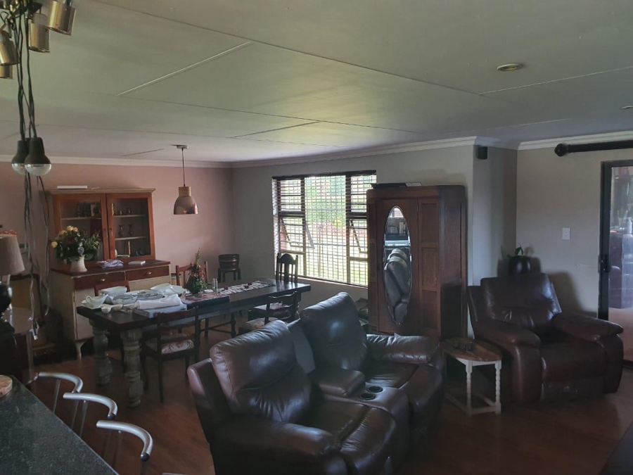 3 Bedroom Property for Sale in Buyscelia Gauteng