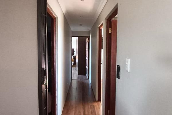 3 Bedroom Property for Sale in Buyscelia Gauteng