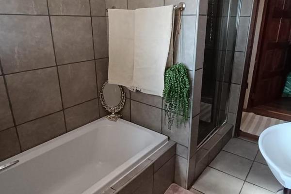 3 Bedroom Property for Sale in Buyscelia Gauteng