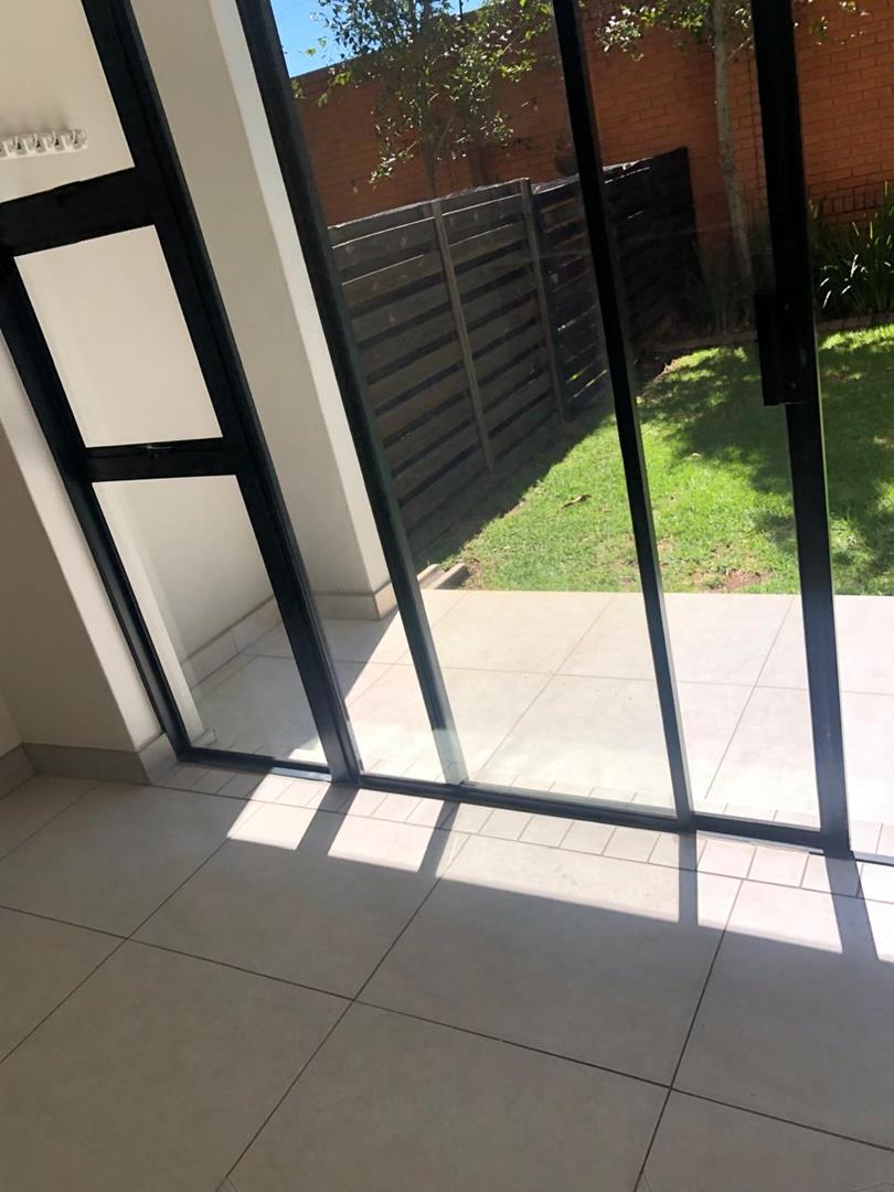 1 Bedroom Property for Sale in Founders Hill Gauteng