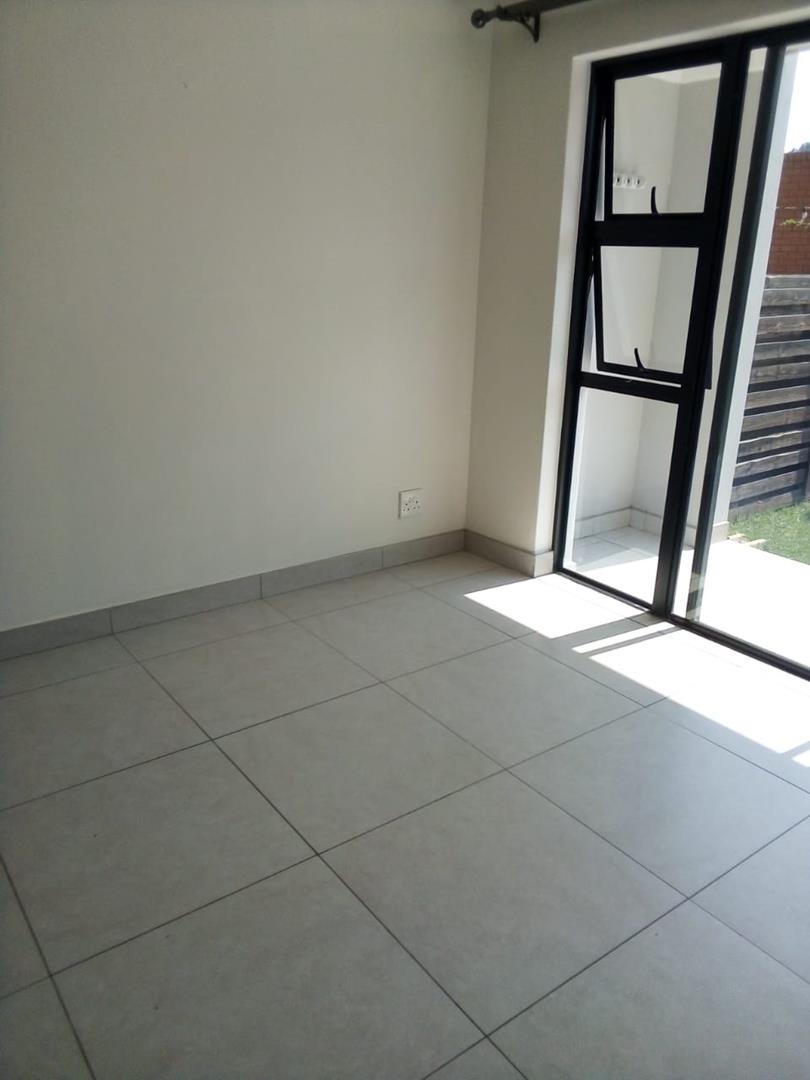 1 Bedroom Property for Sale in Founders Hill Gauteng