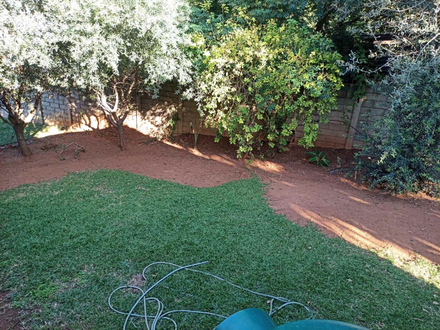 To Let 3 Bedroom Property for Rent in Waterkloof Glen Gauteng