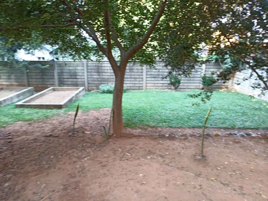 To Let 3 Bedroom Property for Rent in Waterkloof Glen Gauteng