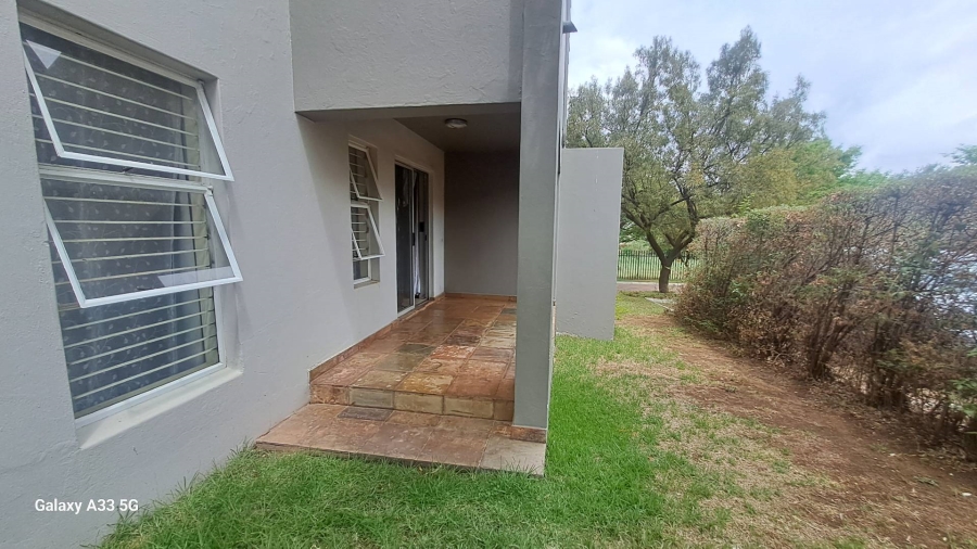 1 Bedroom Property for Sale in Buccleuch Gauteng