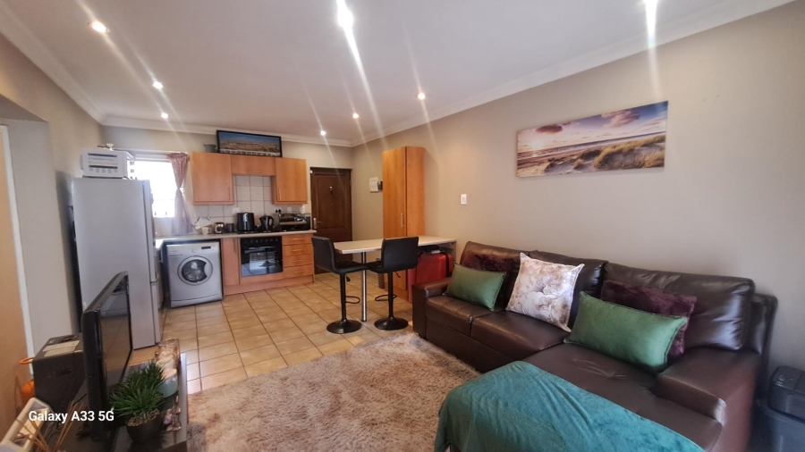 1 Bedroom Property for Sale in Buccleuch Gauteng