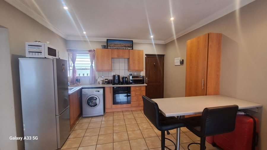 1 Bedroom Property for Sale in Buccleuch Gauteng