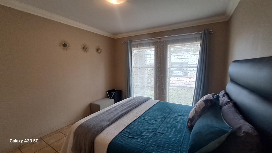 1 Bedroom Property for Sale in Buccleuch Gauteng