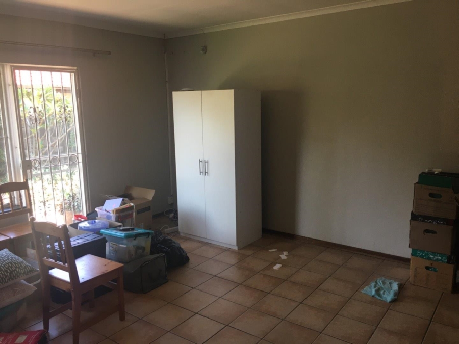 3 Bedroom Property for Sale in Rooihuiskraal Gauteng