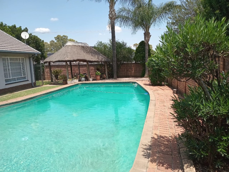 4 Bedroom Property for Sale in Silverton Gauteng